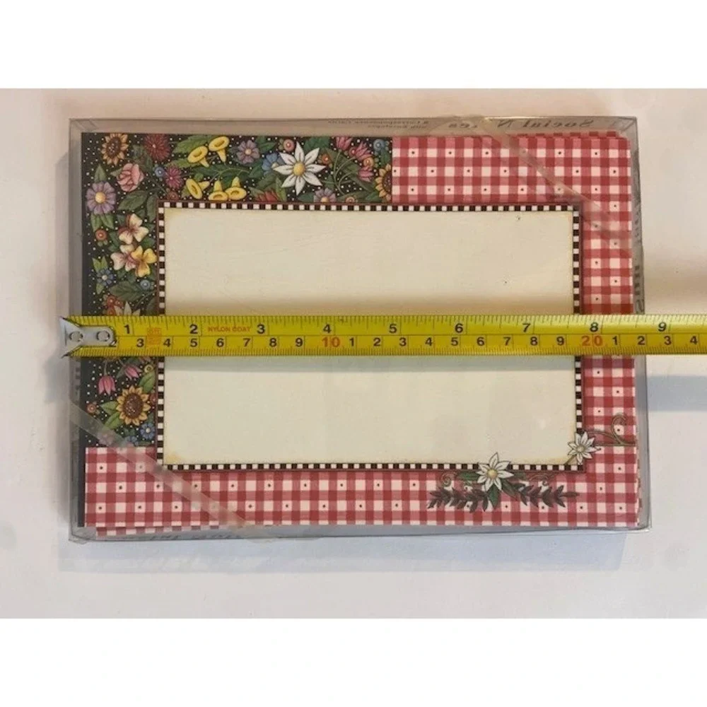 Mary Engelbreit Social Notes Stationery Set 8 Cards Envelopes Gingham Floral ME